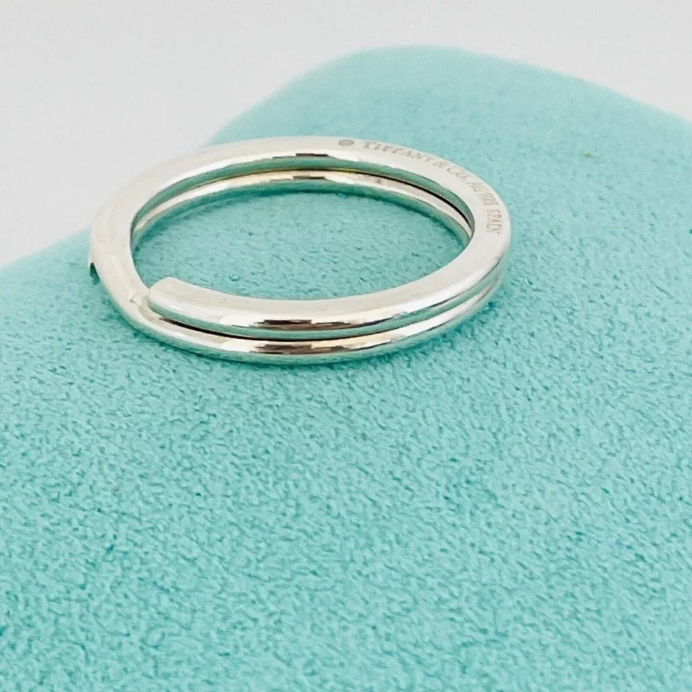 Tiffany & Co Heavy Thick Key Ring in Sterling Silver Keyring